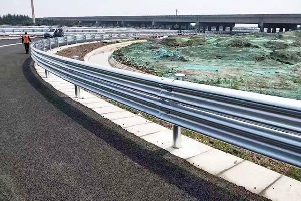 The usage scale and characteristics of highway guardrail installation ...