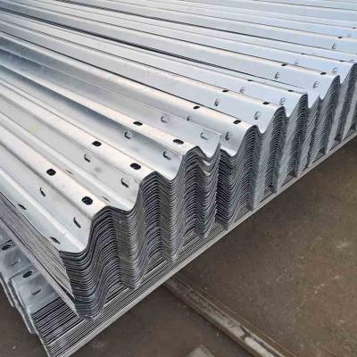 ограждение железной дороги