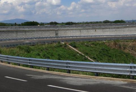 Três feixe de guarda-corpo