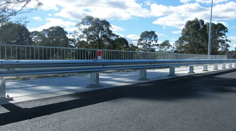 جسر الدرابزين شعاع Bridge Guardrail Beam